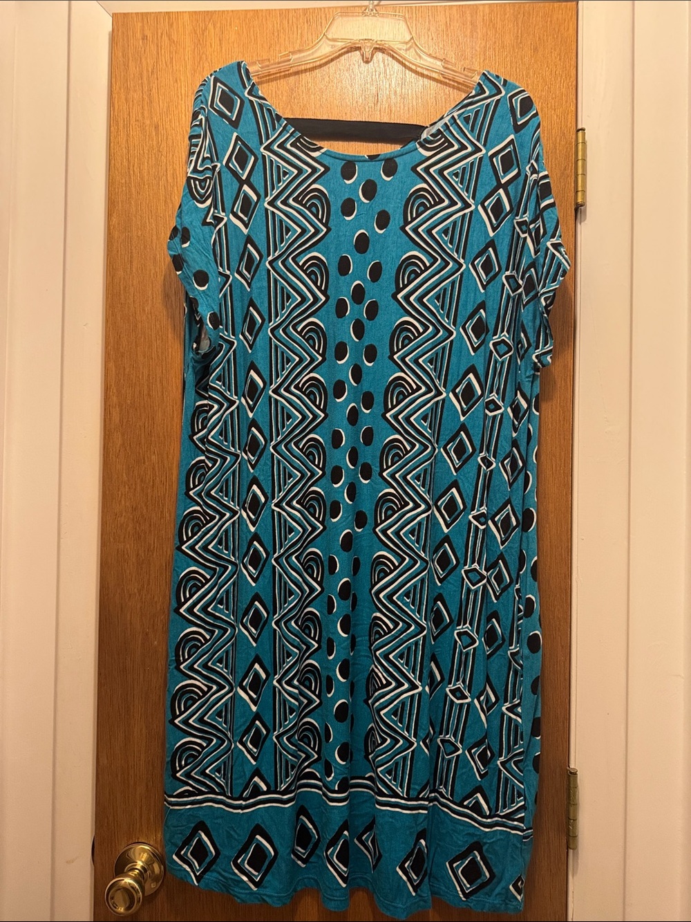 Zim & Zoe Teal and Black Geometric Print Dress